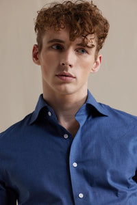 Spread Collar Linen Shirt in Dark Blue